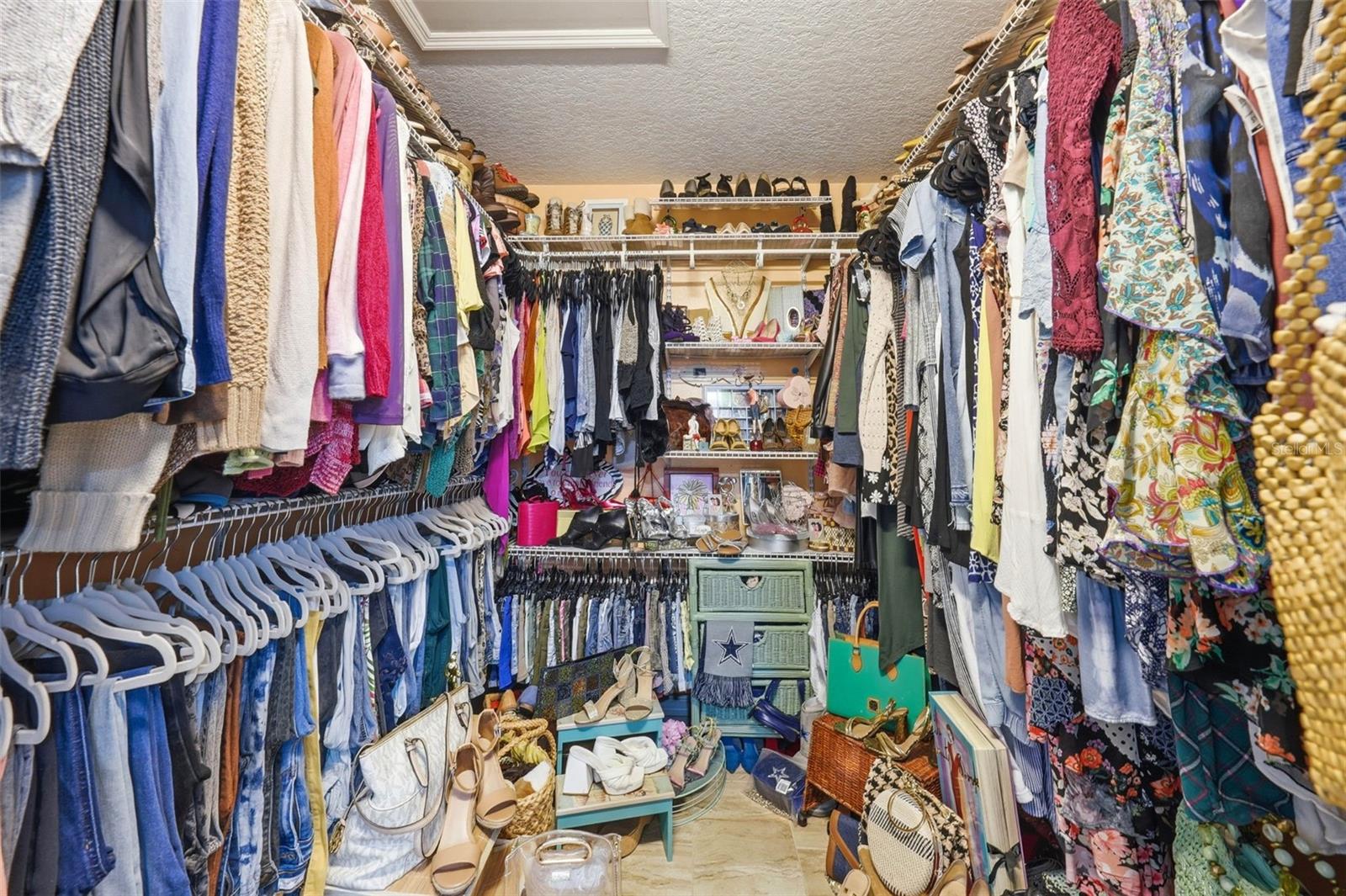 37237 GRAYS AIRPORT RD, LADY LAKE, FL, 32159