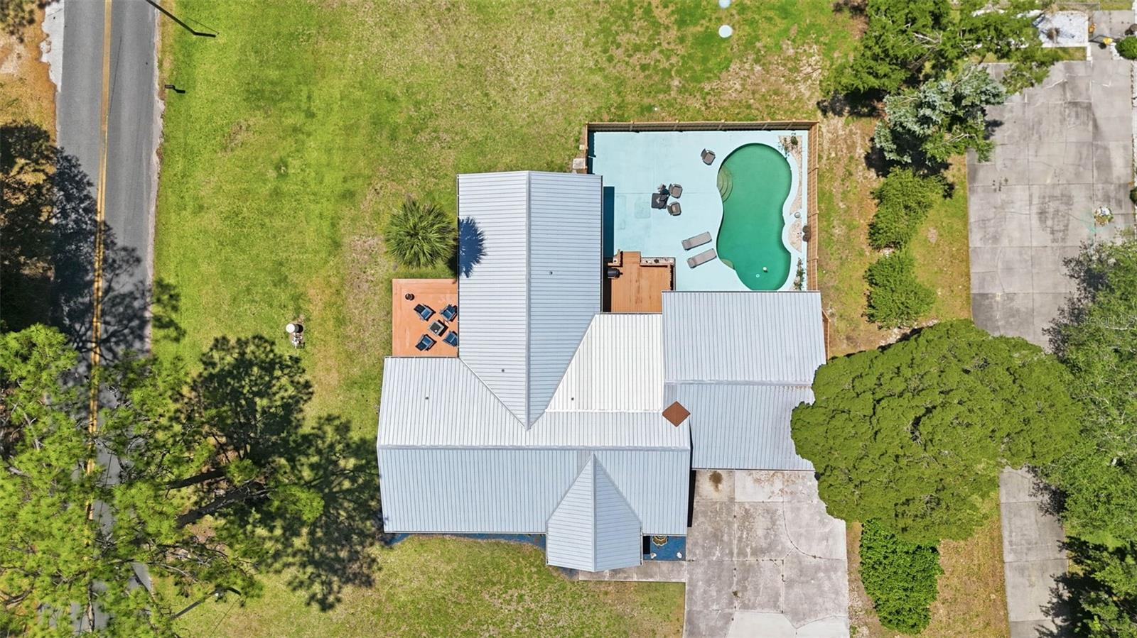 37237 GRAYS AIRPORT RD, LADY LAKE, FL, 32159