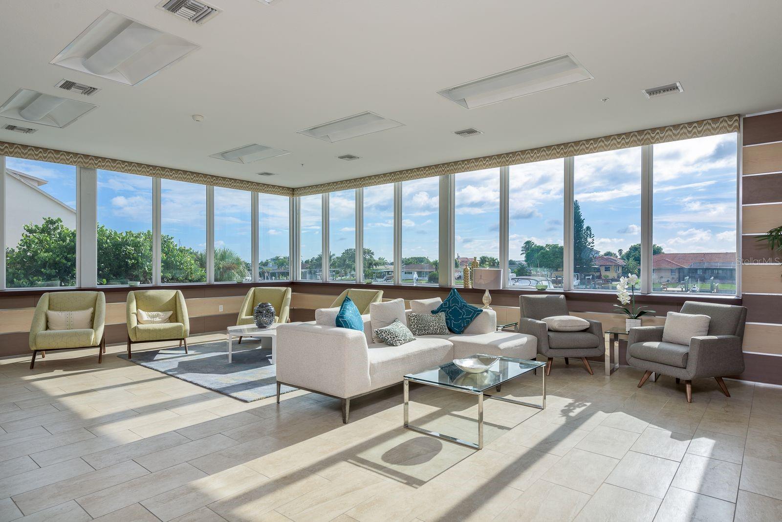 223 ISLAND WAY #2D, CLEARWATER BEACH, FL, 33767