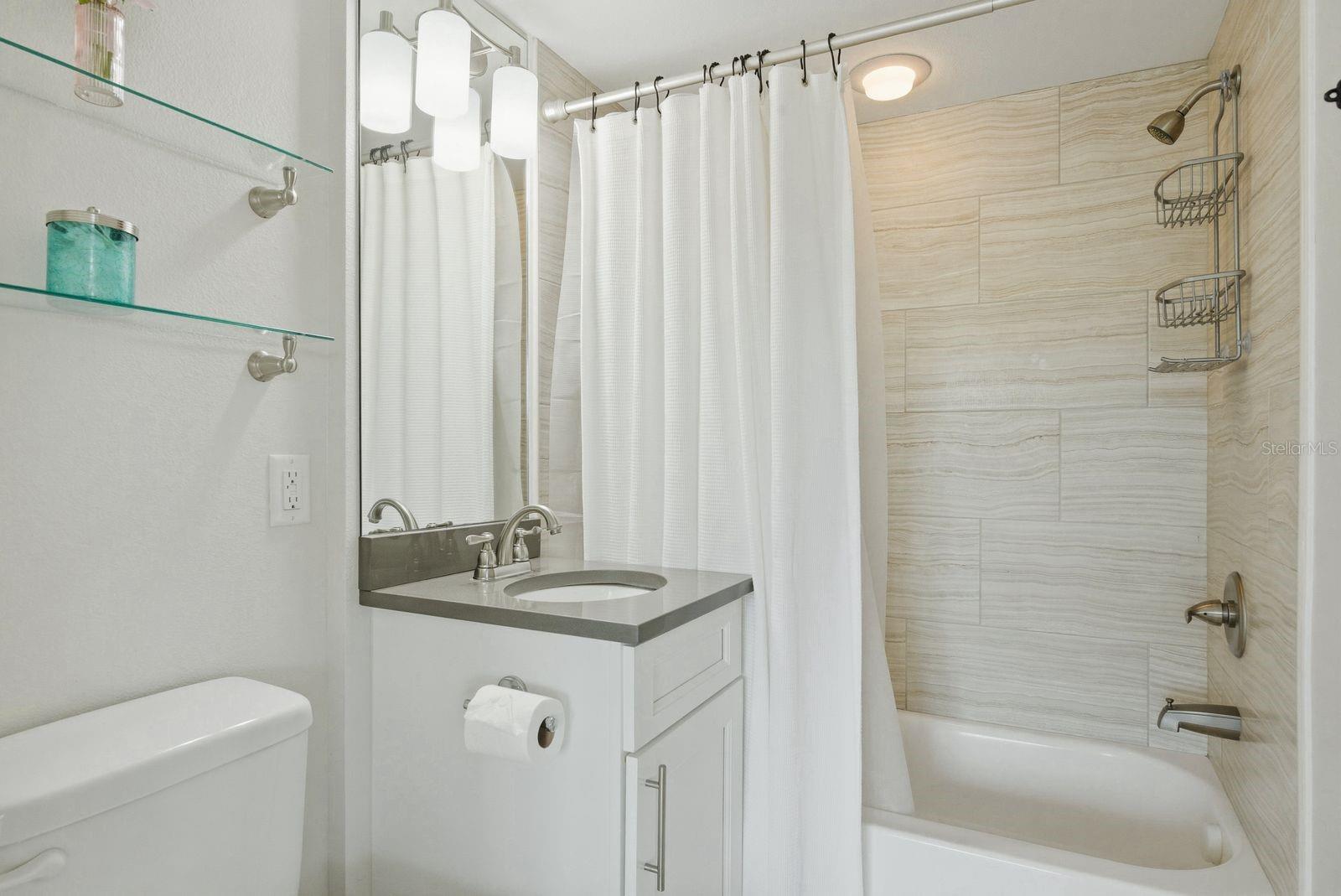 223 ISLAND WAY #2D, CLEARWATER BEACH, FL, 33767