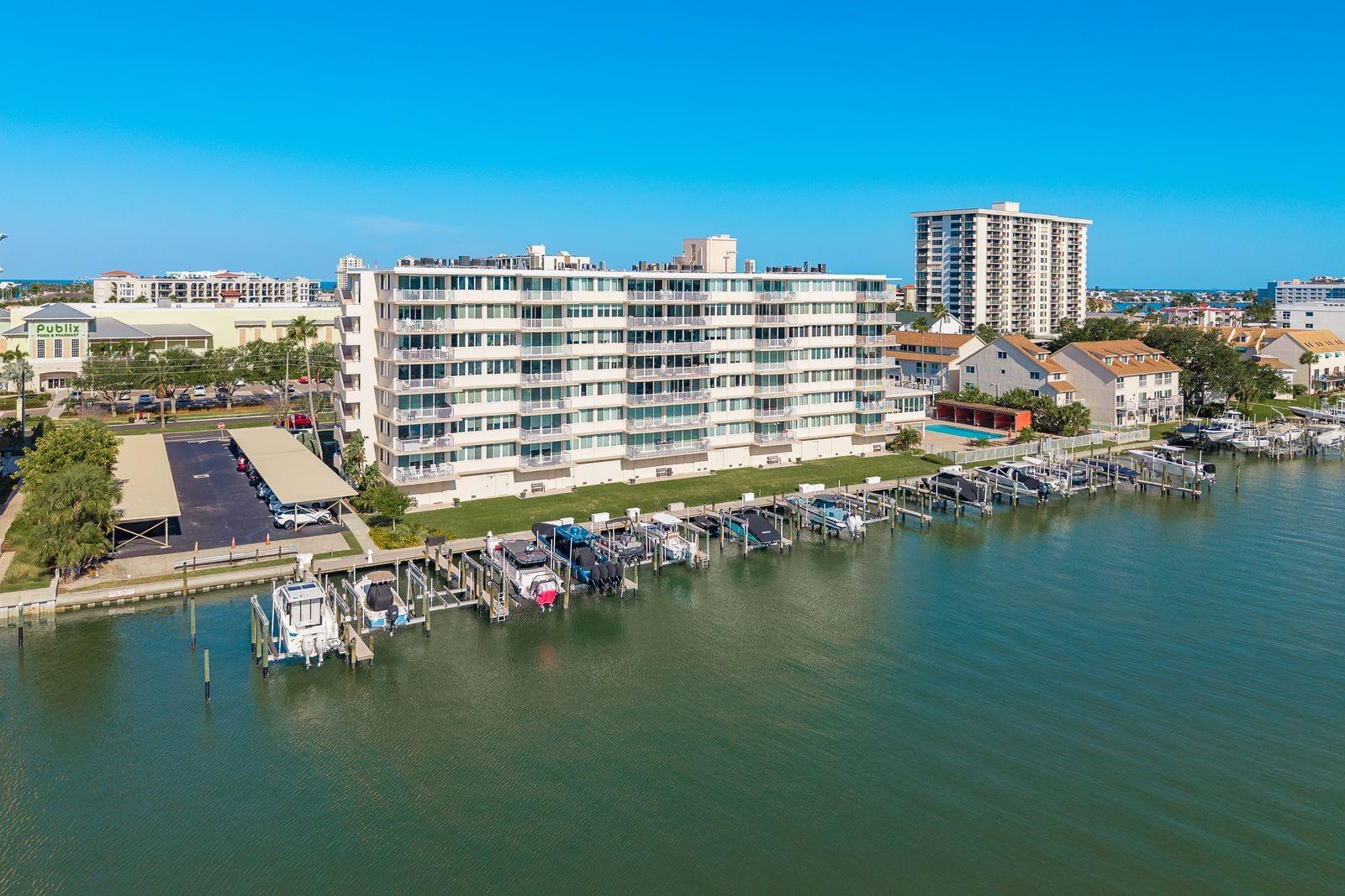 223 ISLAND WAY #2D, CLEARWATER BEACH, FL, 33767