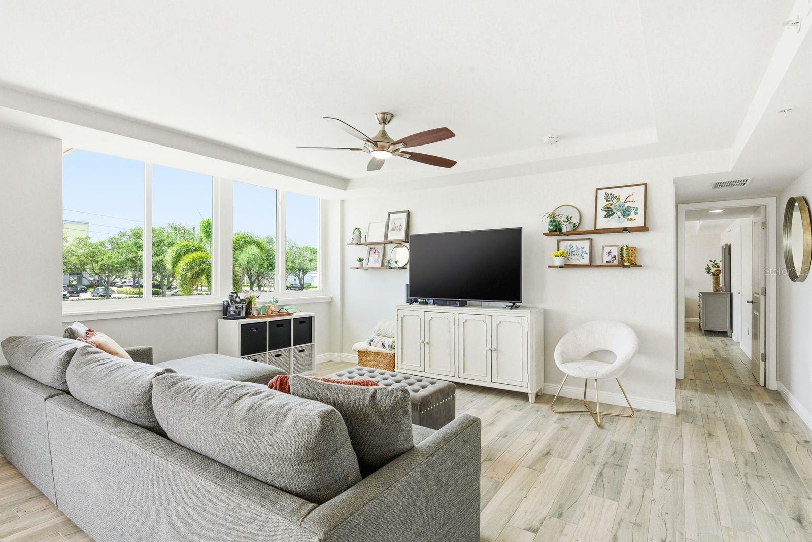 223 ISLAND WAY #2D, CLEARWATER BEACH, FL, 33767