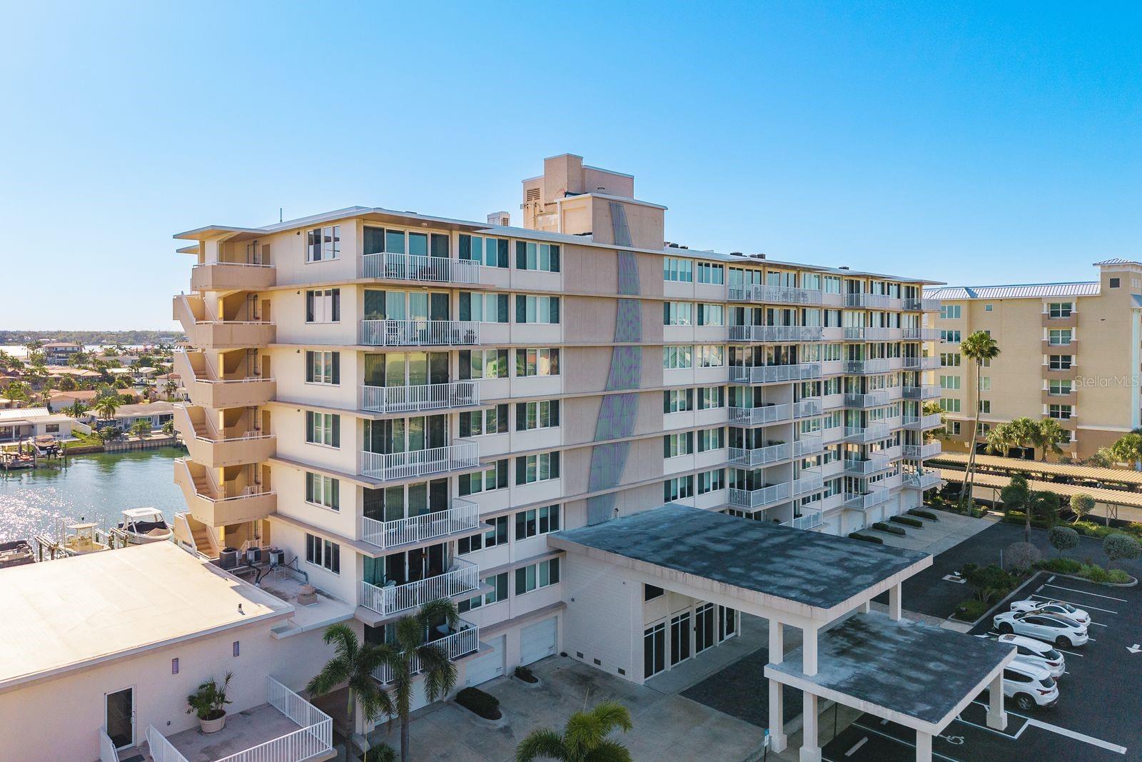223 ISLAND WAY #2D, CLEARWATER BEACH, FL, 33767