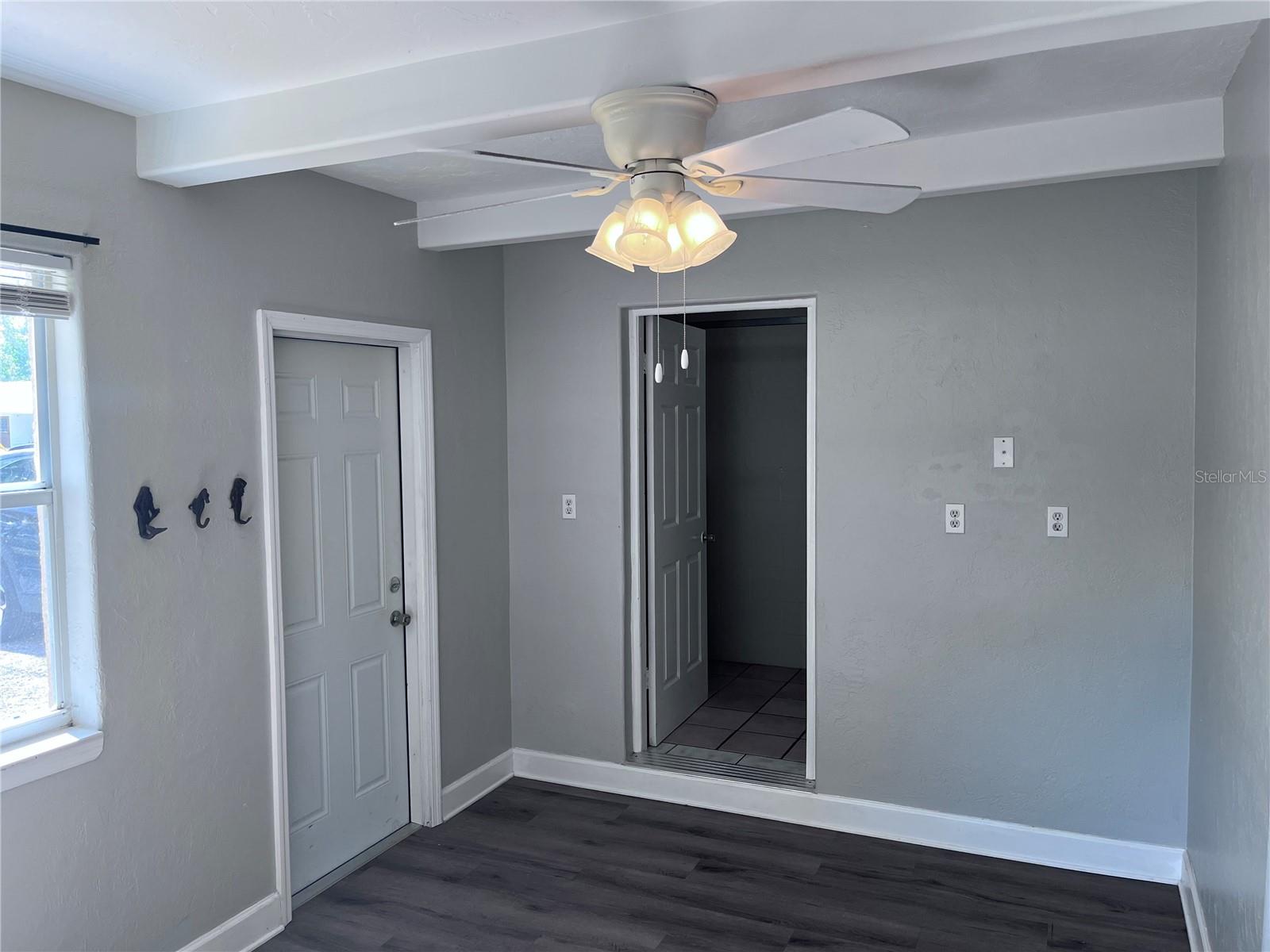6524 48TH AVENUE DR E, BRADENTON, FL, 34203