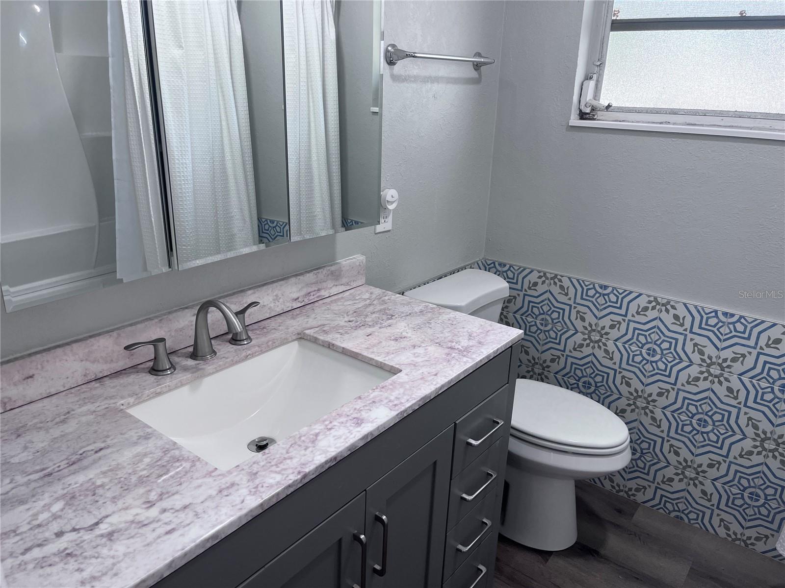 6524 48TH AVENUE DR E, BRADENTON, FL, 34203