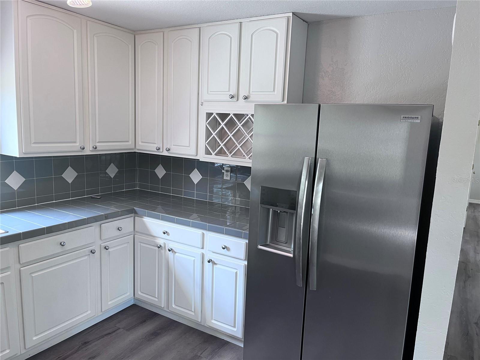 6524 48TH AVENUE DR E, BRADENTON, FL, 34203
