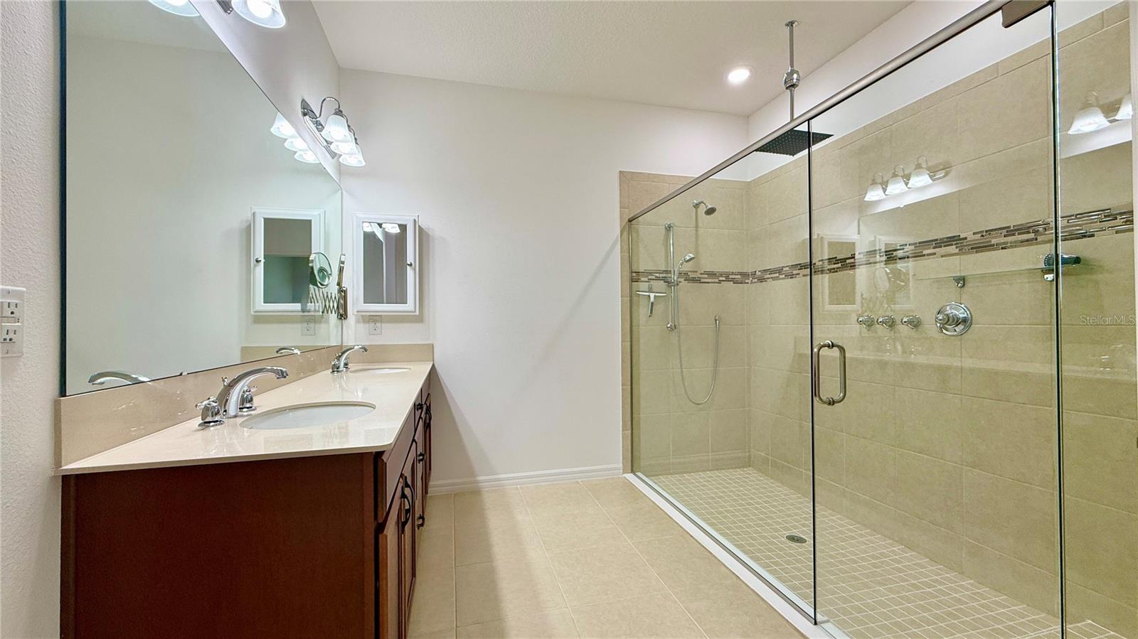 356 BELLA CORTINA DR, KISSIMMEE, FL, 34759