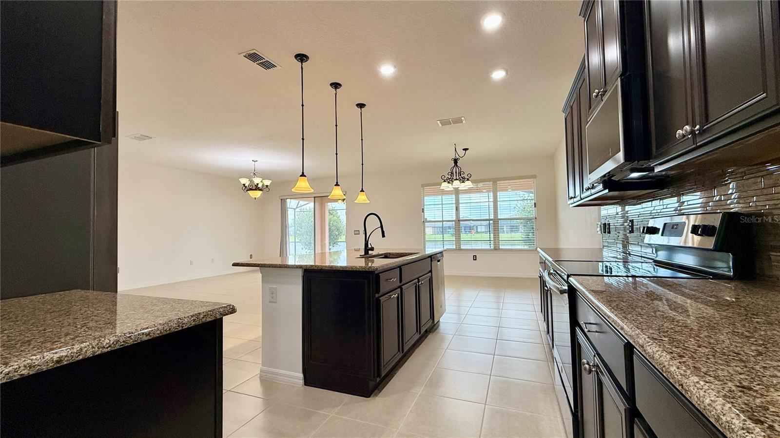 356 BELLA CORTINA DR, KISSIMMEE, FL, 34759