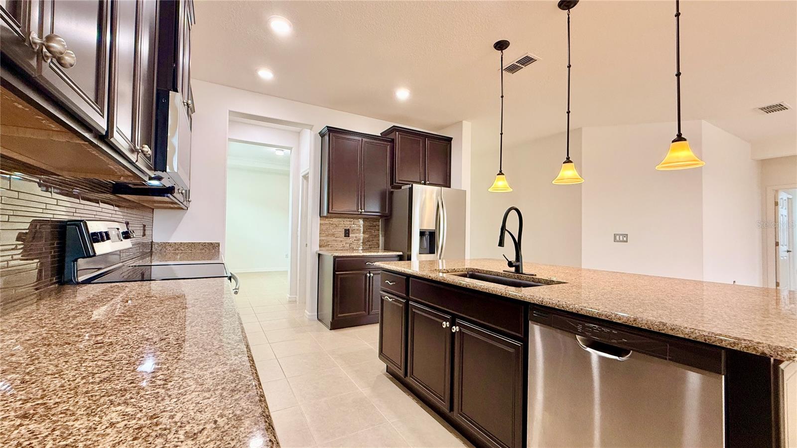 356 BELLA CORTINA DR, KISSIMMEE, FL, 34759