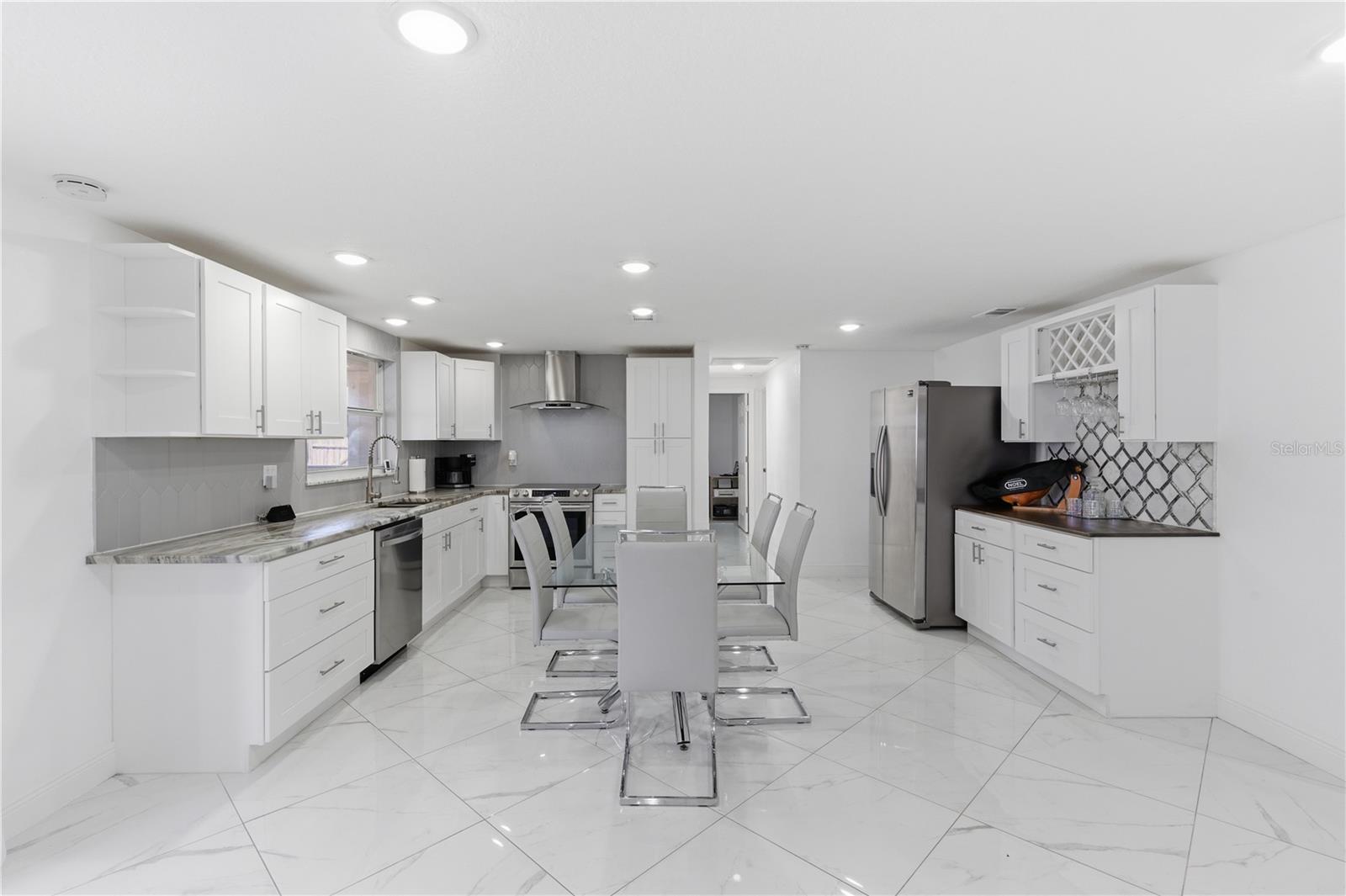 601 GOLF AND SEA BLVD, APOLLO BEACH, FL, 33572