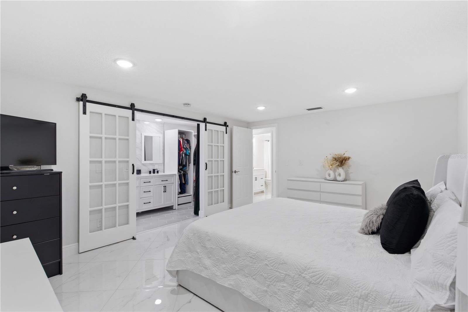601 GOLF AND SEA BLVD, APOLLO BEACH, FL, 33572