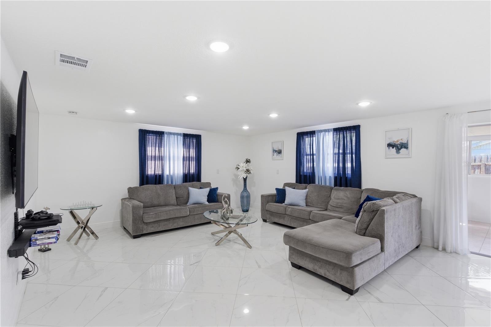 601 GOLF AND SEA BLVD, APOLLO BEACH, FL, 33572