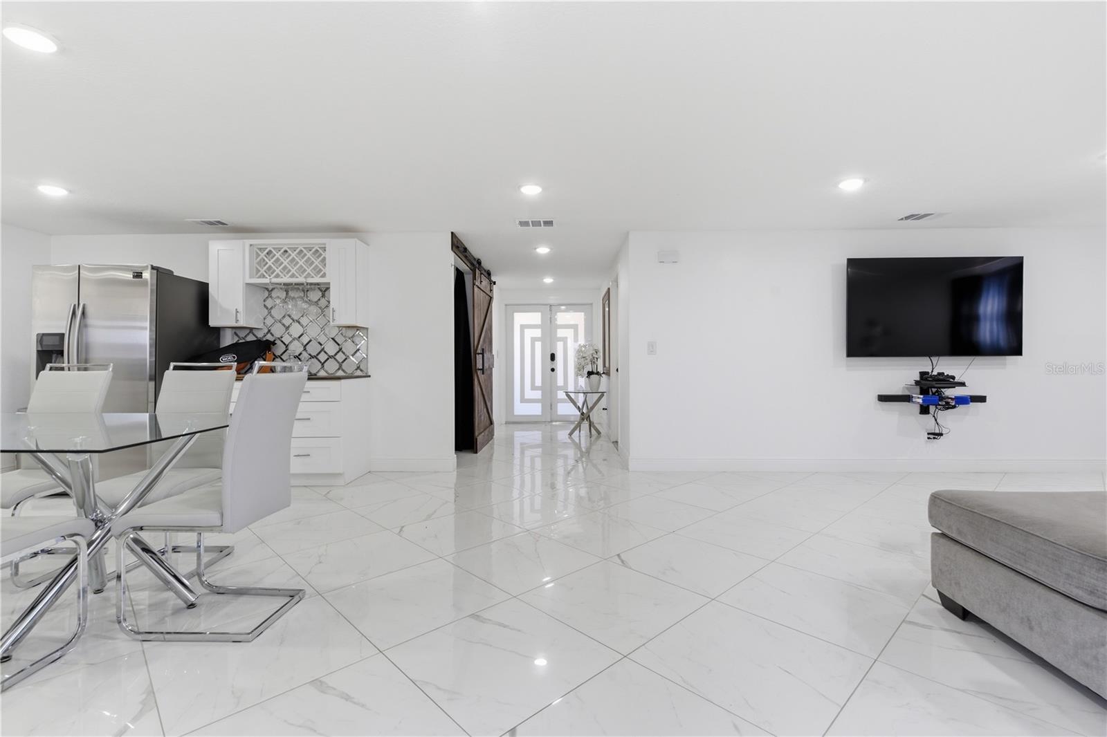 601 GOLF AND SEA BLVD, APOLLO BEACH, FL, 33572