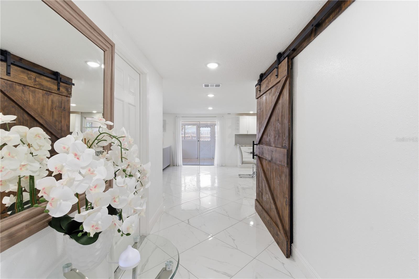 601 GOLF AND SEA BLVD, APOLLO BEACH, FL, 33572