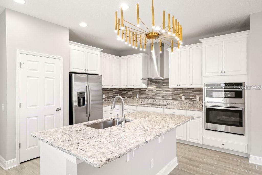 16049 SONOMA GROVE CIR, TAMPA, FL, 33647