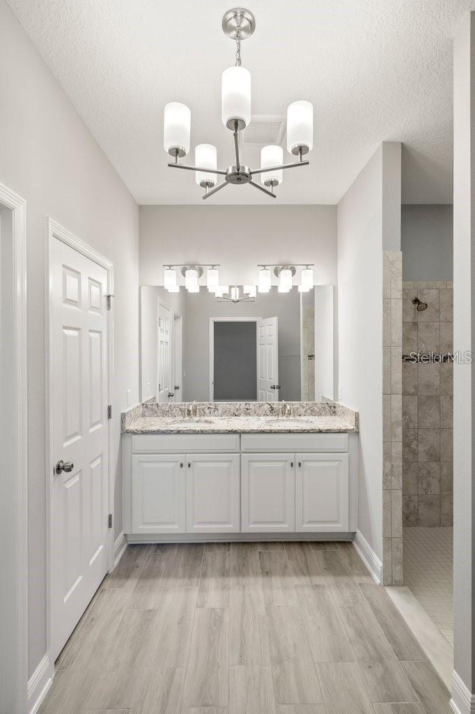 16049 SONOMA GROVE CIR, TAMPA, FL, 33647