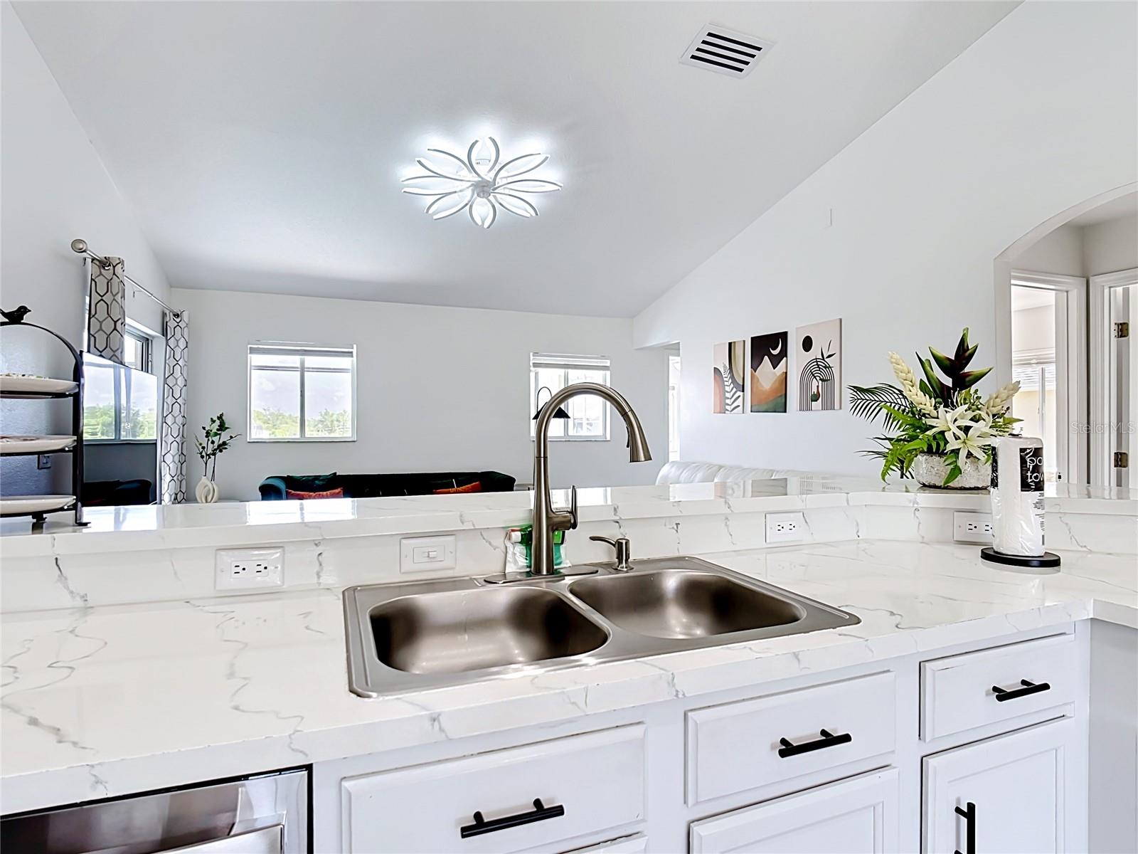 336 HILLCREST DR, DAVENPORT, FL, 33897