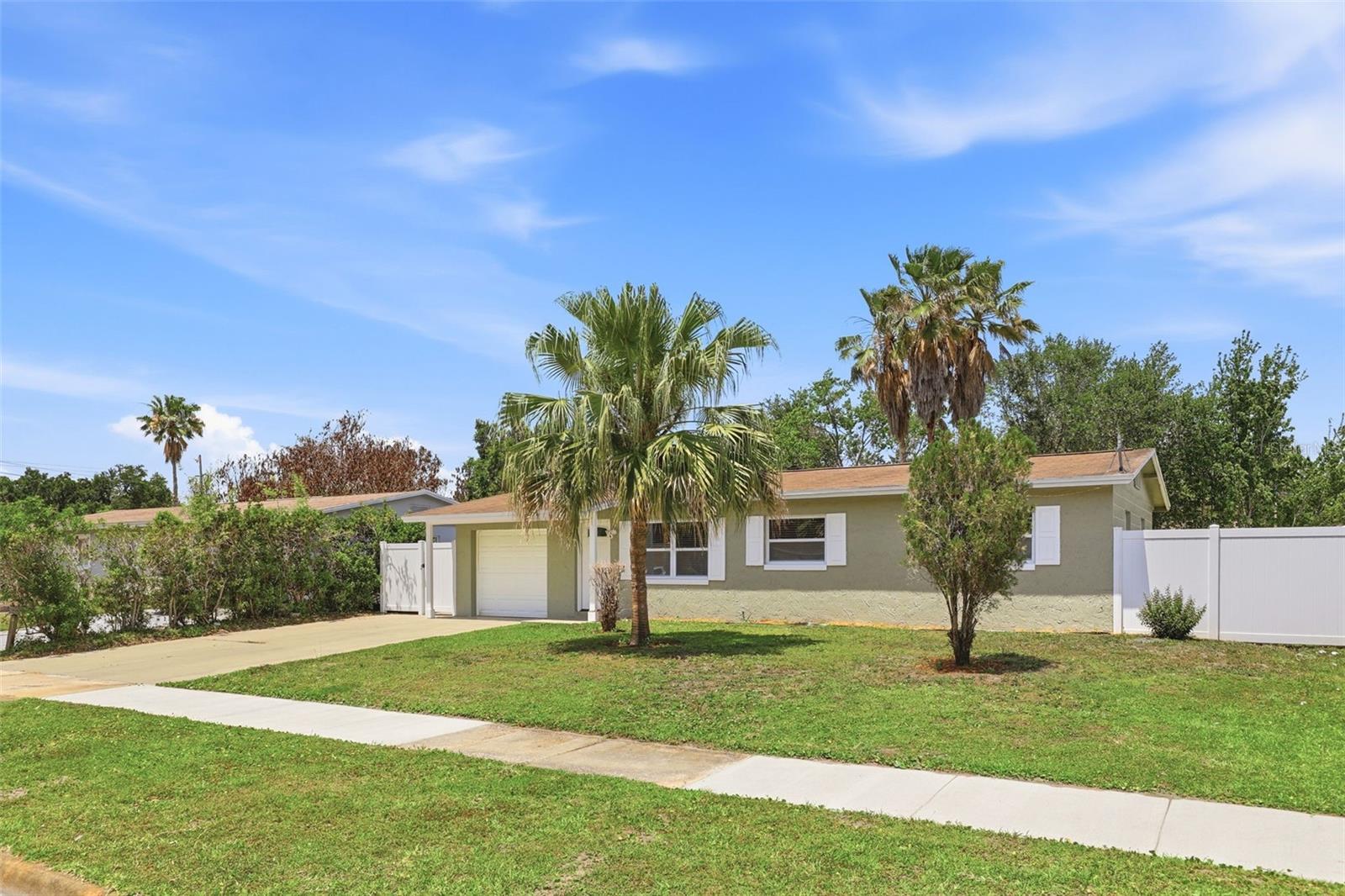 5465 LESCOT LN, ORLANDO, FL, 32811