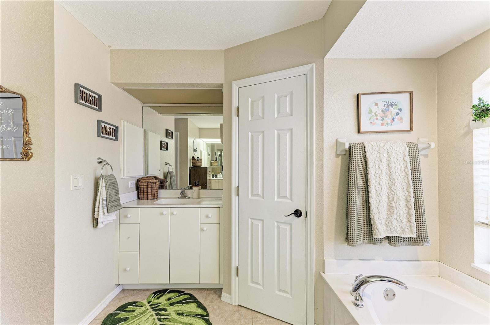 1050 NORTHVIEW ST, PORT CHARLOTTE, FL, 33952