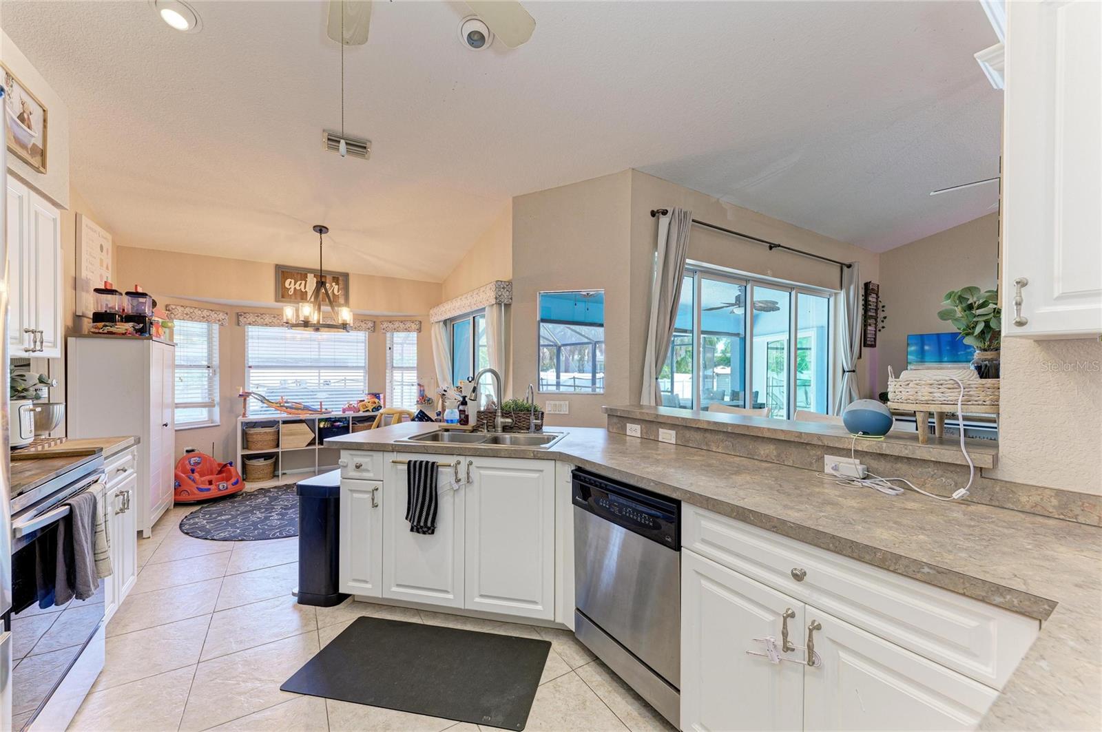 1050 NORTHVIEW ST, PORT CHARLOTTE, FL, 33952