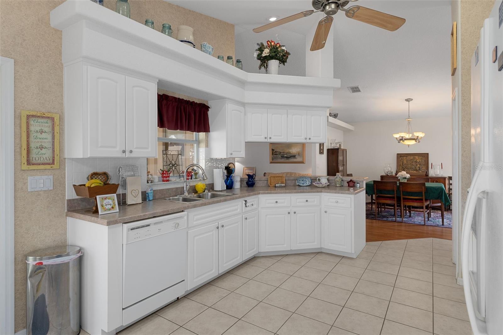 382 ROYAL PALM WAY, SPRING HILL, FL, 34608