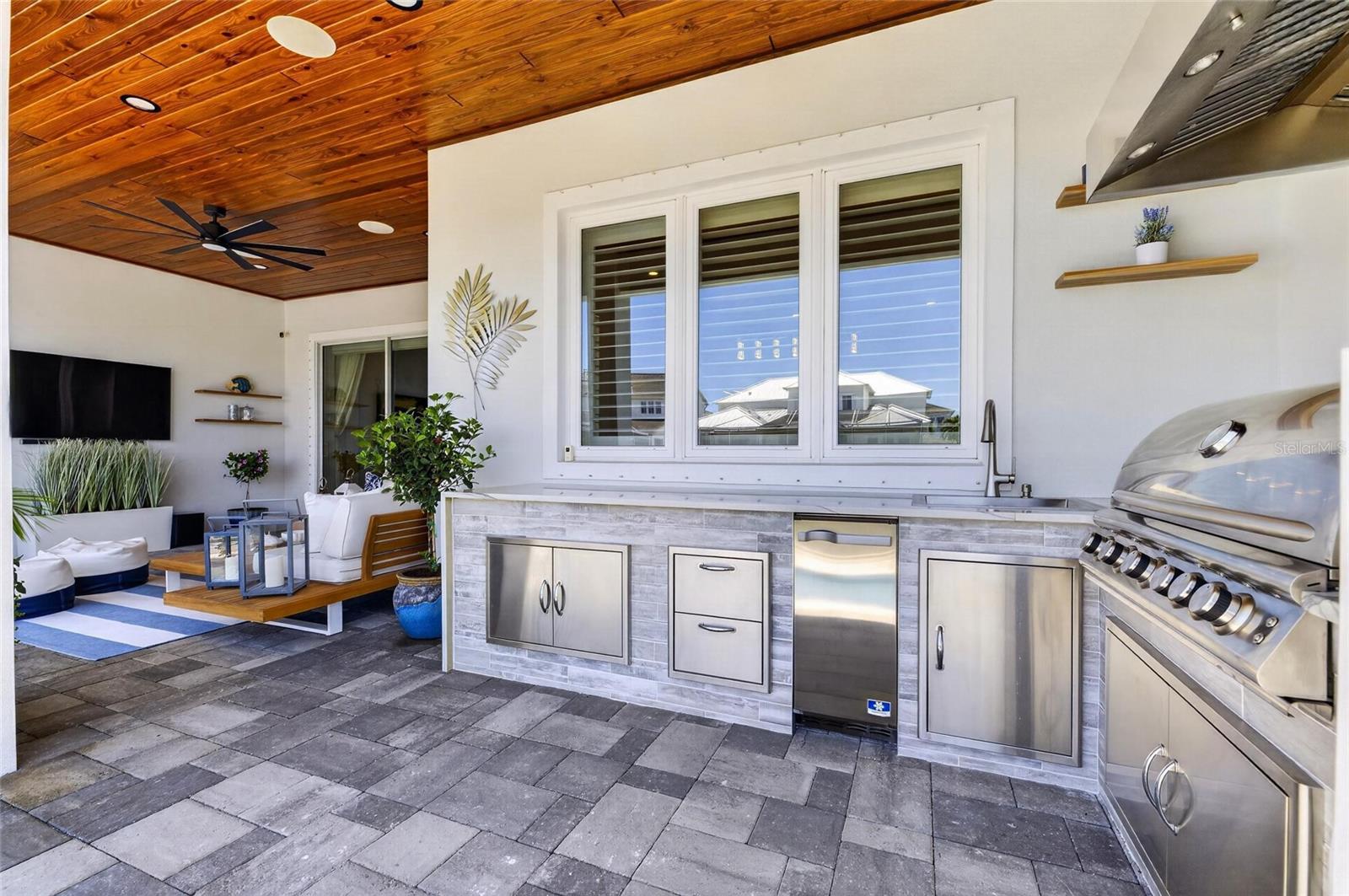 5704 TYBEE ISLAND DR, APOLLO BEACH, FL, 33572