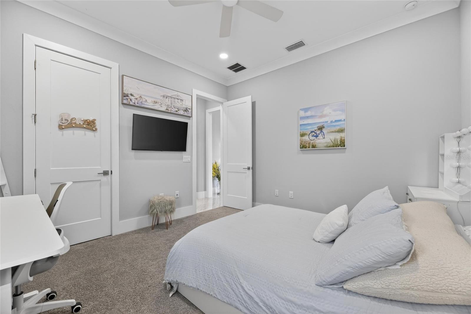 5704 TYBEE ISLAND DR, APOLLO BEACH, FL, 33572