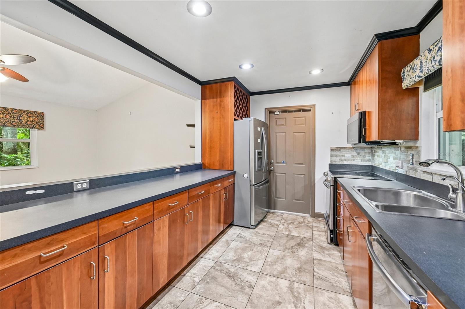 255 SW SALERNO RD, STUART, FL, 34997