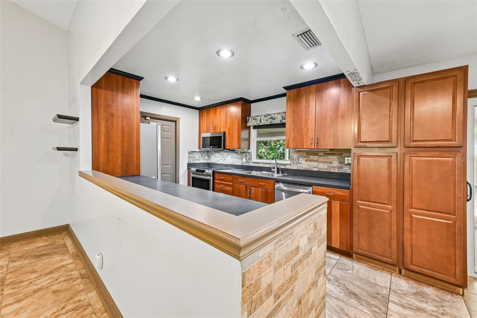 255 SW SALERNO RD, STUART, FL, 34997