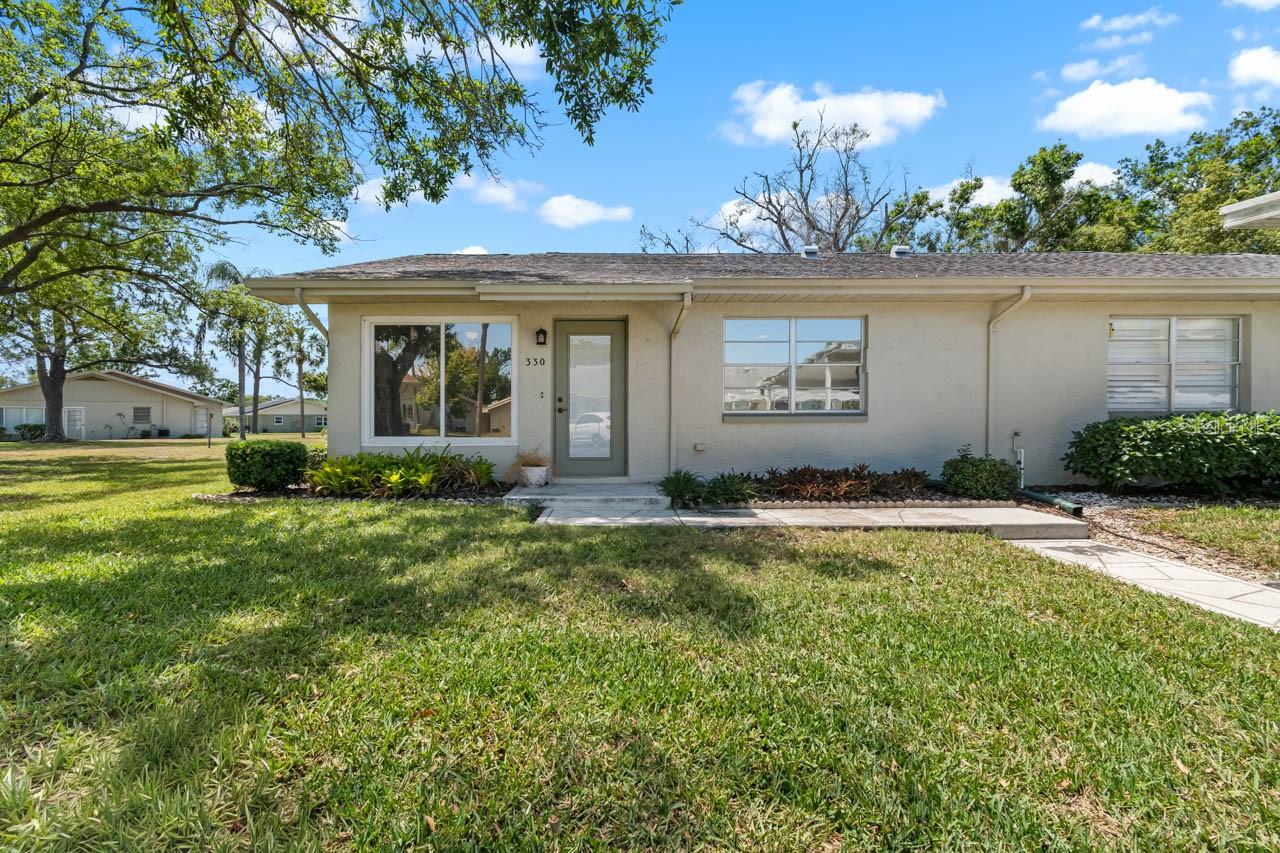 330 GLOUCESTER BLVD, SUN CITY CENTER, FL, 33573