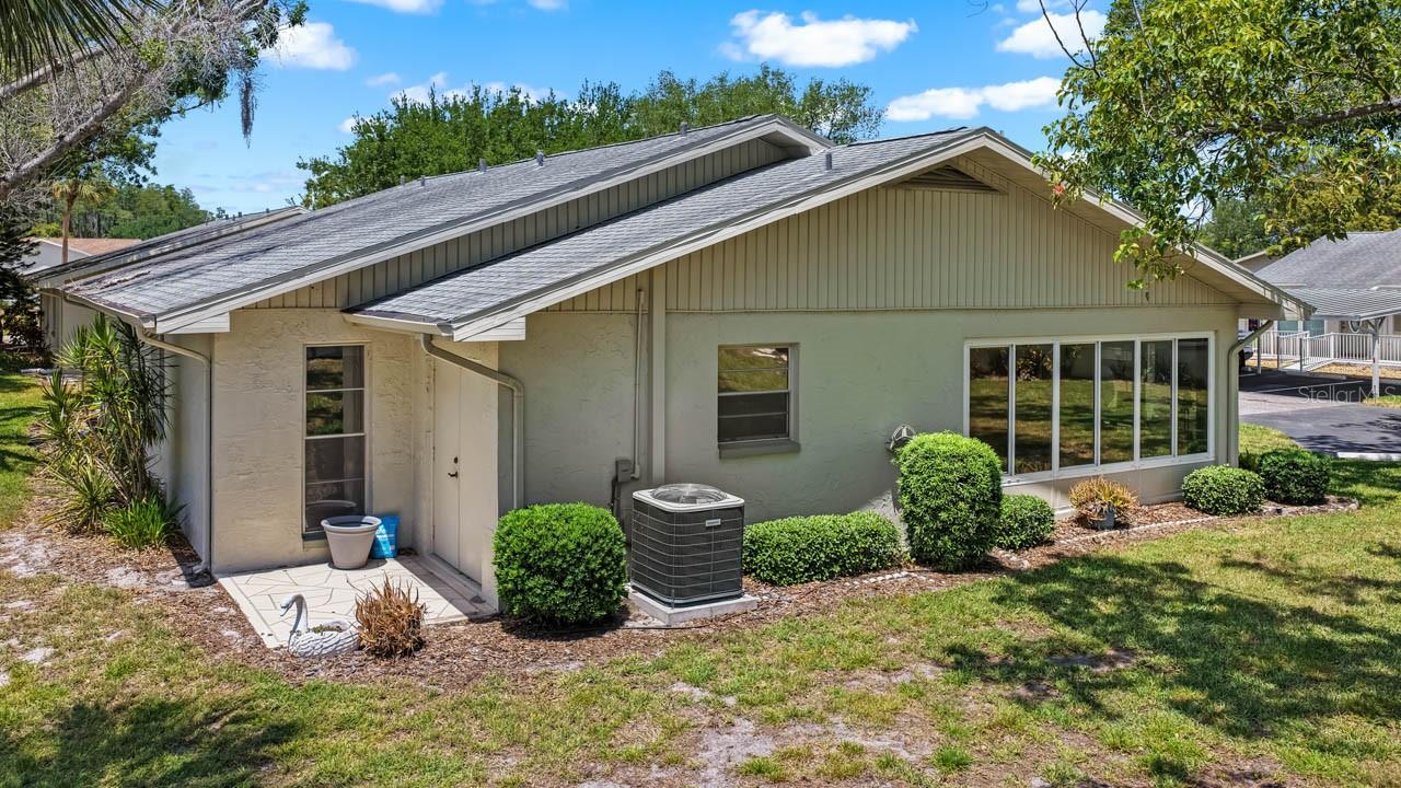 330 GLOUCESTER BLVD, SUN CITY CENTER, FL, 33573