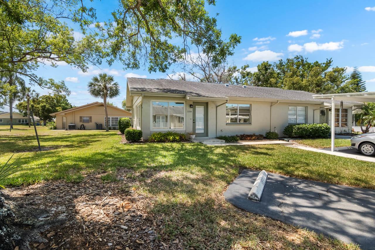330 GLOUCESTER BLVD, SUN CITY CENTER, FL, 33573