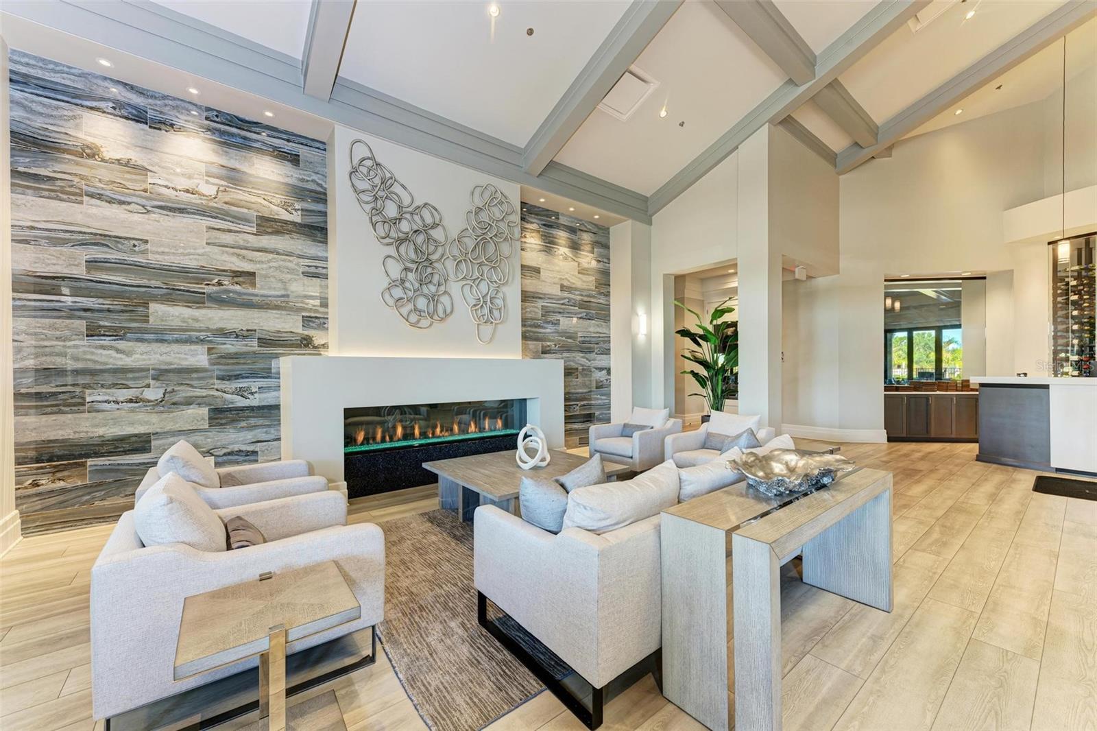 5721 PALMER CIR #101, LAKEWOOD RANCH, FL, 34211