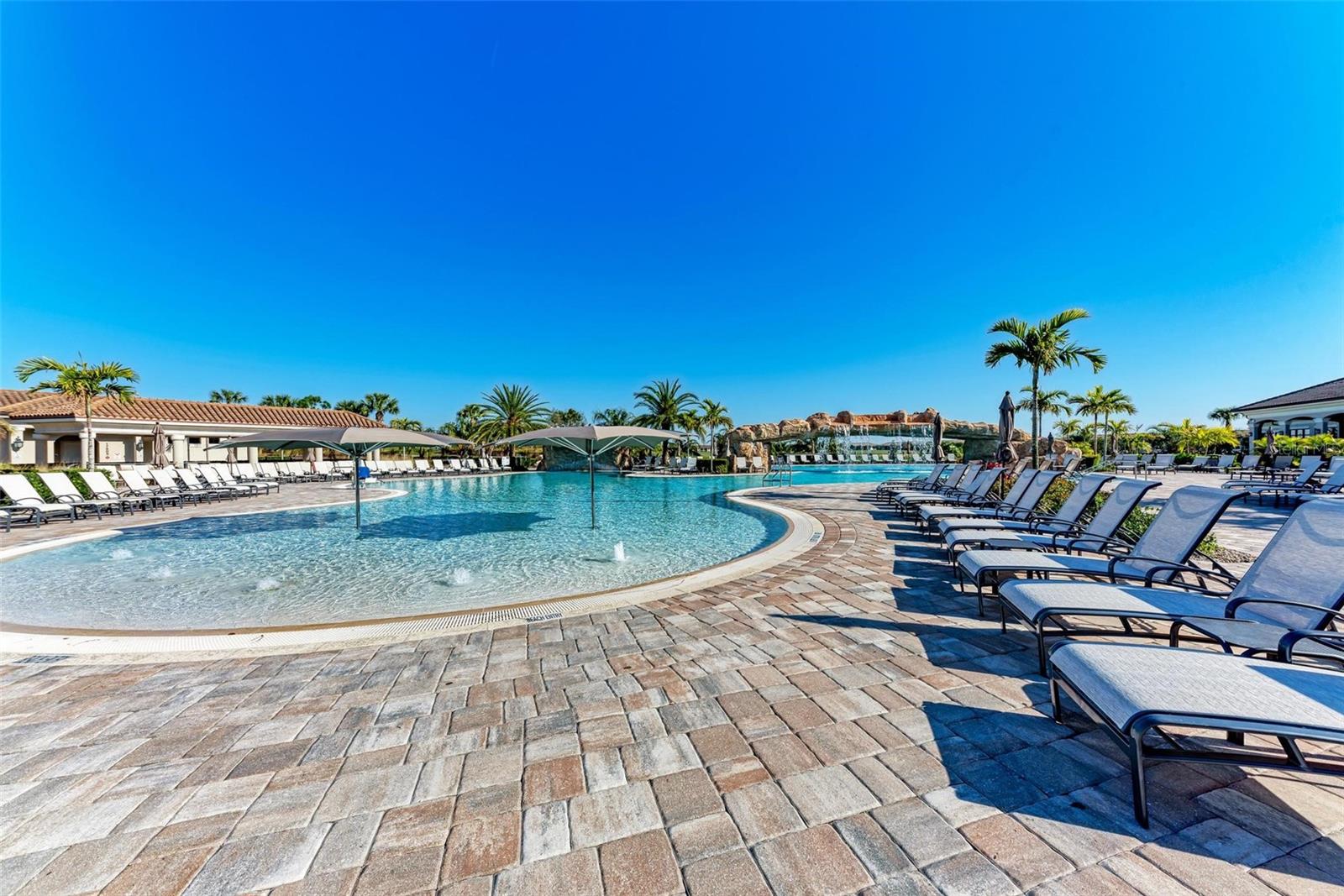 5721 PALMER CIR #101, LAKEWOOD RANCH, FL, 34211
