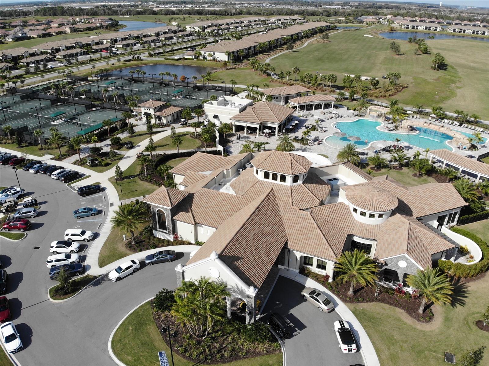 5721 PALMER CIR #101, LAKEWOOD RANCH, FL, 34211