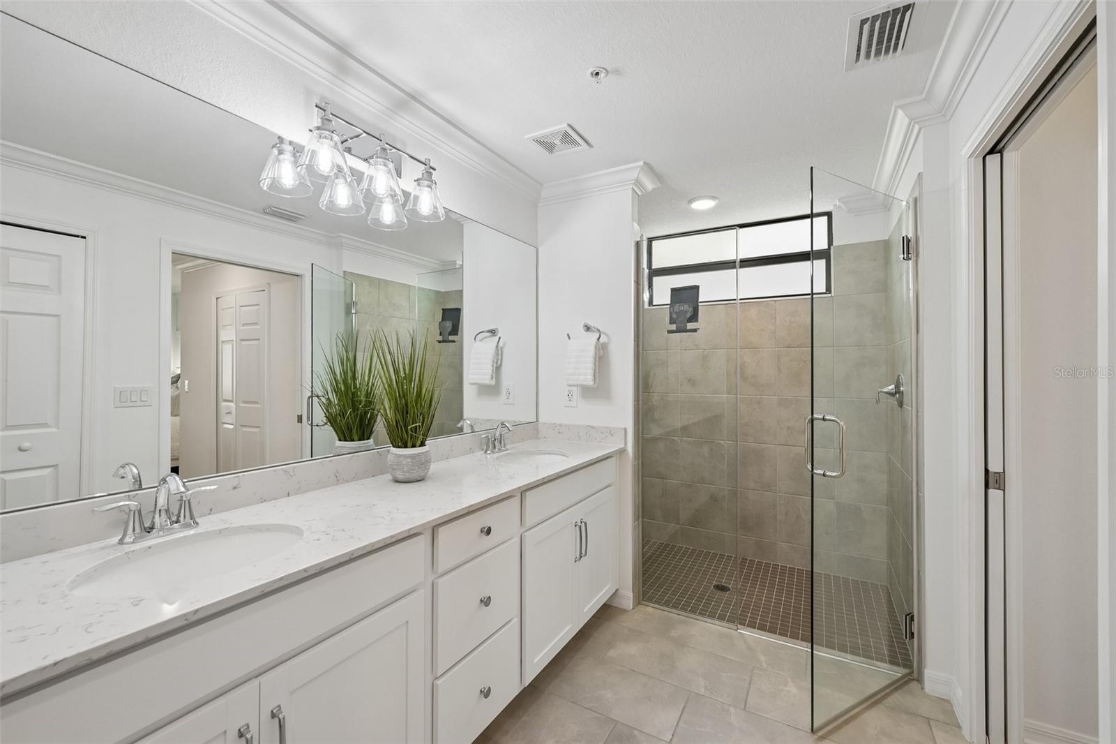 5721 PALMER CIR #101, LAKEWOOD RANCH, FL, 34211