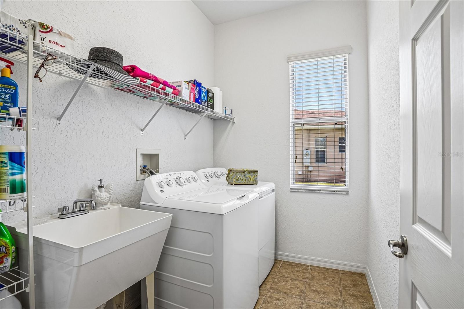 5116 NEPTUNE CIR, OXFORD, FL, 34484