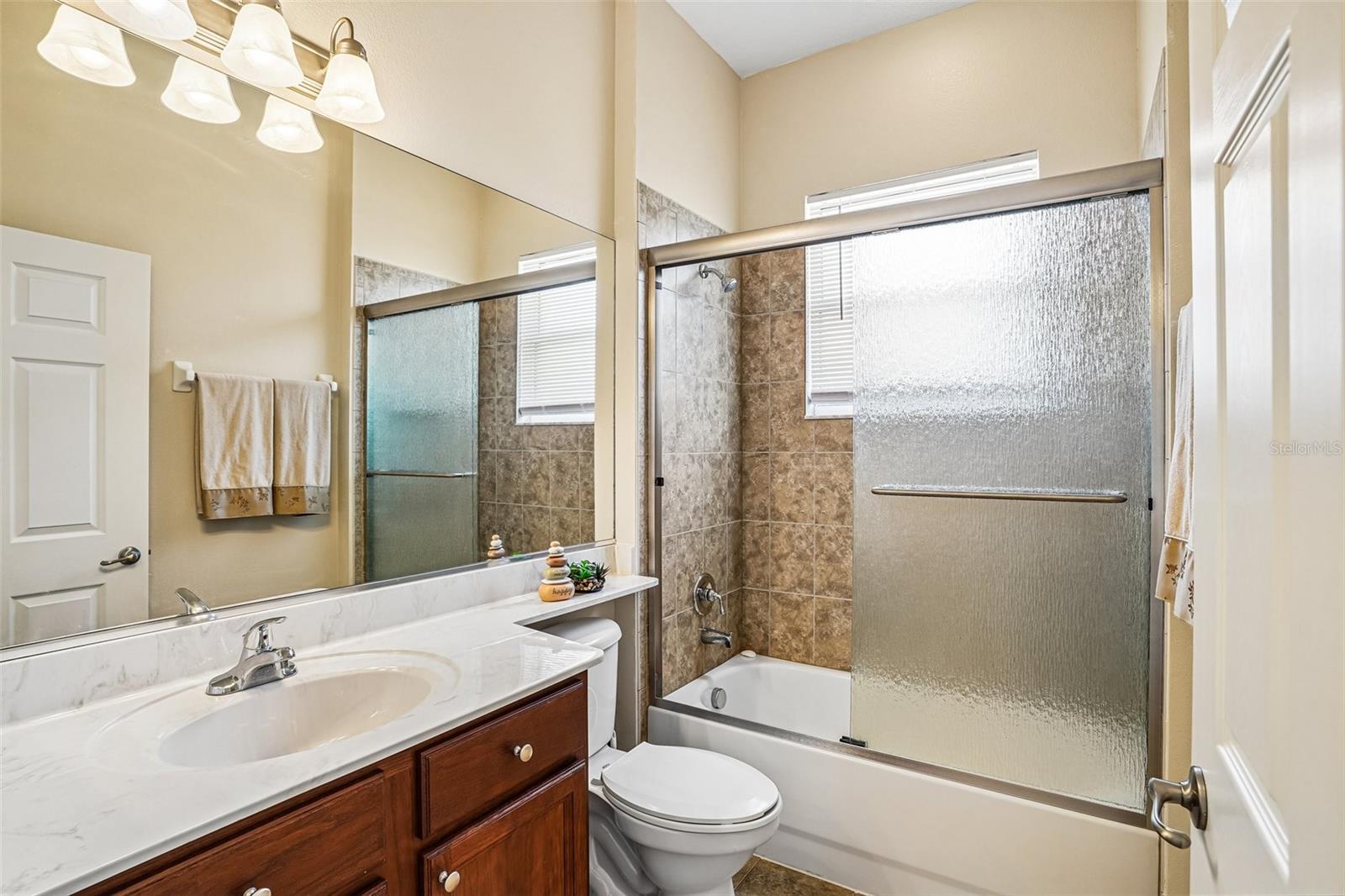 5116 NEPTUNE CIR, OXFORD, FL, 34484