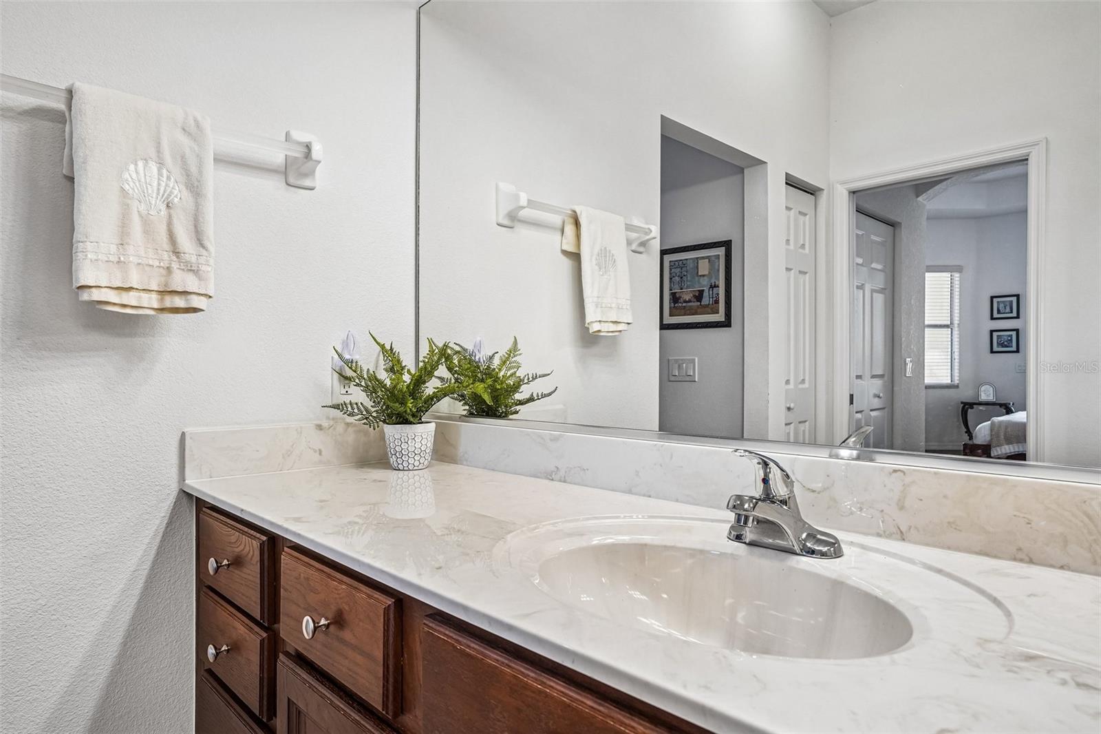 5116 NEPTUNE CIR, OXFORD, FL, 34484