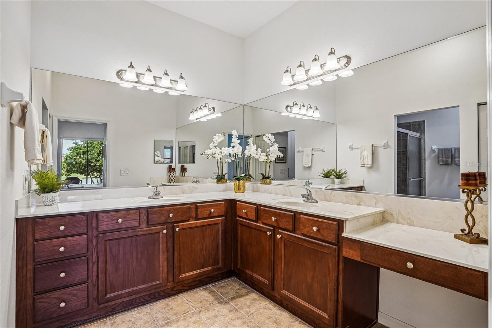 5116 NEPTUNE CIR, OXFORD, FL, 34484