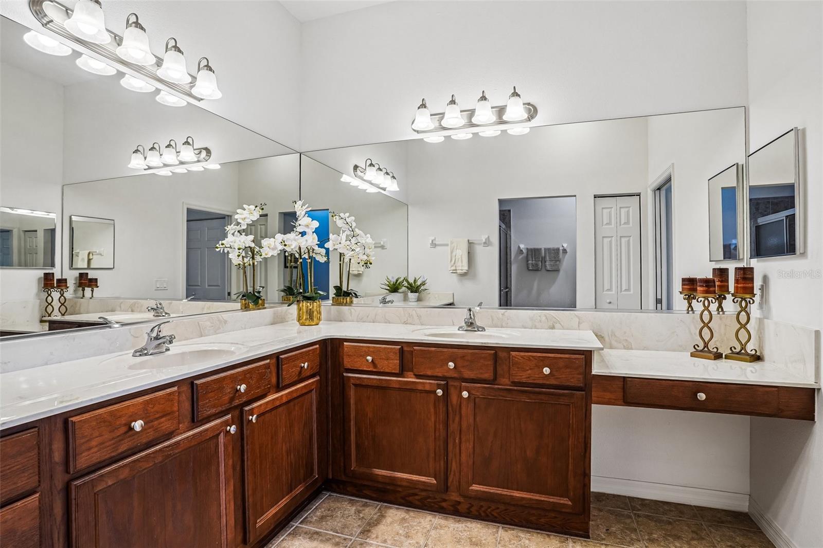 5116 NEPTUNE CIR, OXFORD, FL, 34484