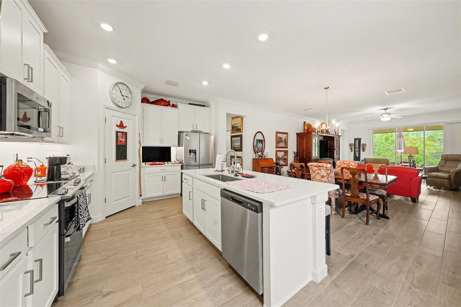 10395 BANYAN BREEZE BLVD, LAND O LAKES, FL, 34638