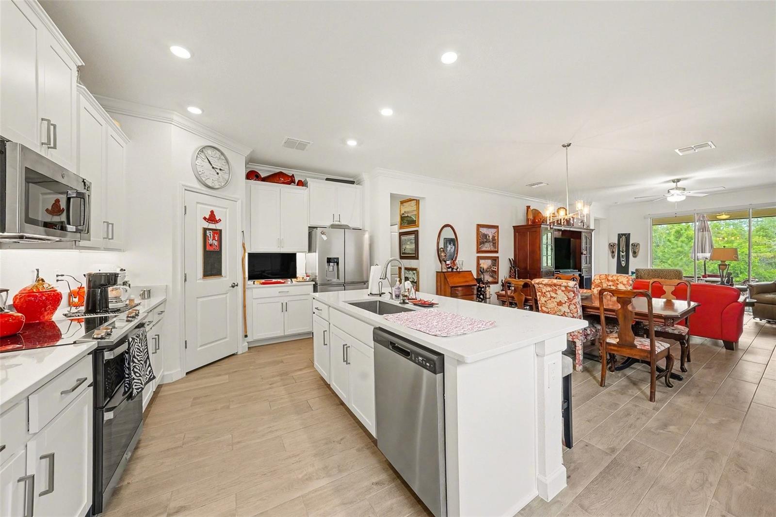 10395 BANYAN BREEZE BLVD, LAND O LAKES, FL, 34638