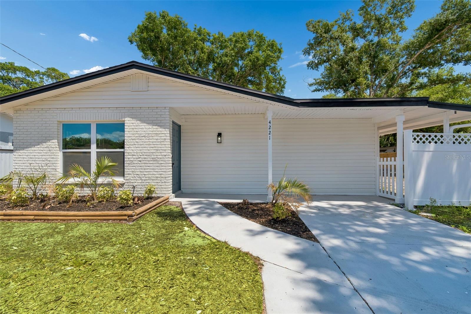 4221 EMPIRE PL, TAMPA, FL, 33610