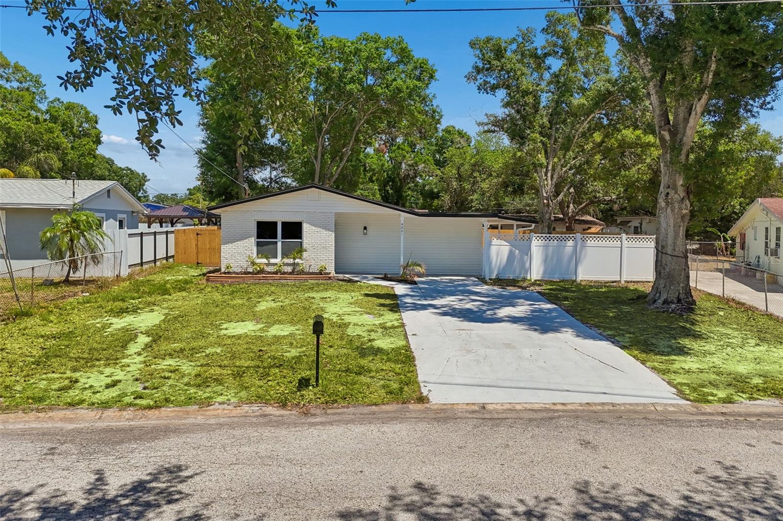 4221 EMPIRE PL, TAMPA, FL, 33610
