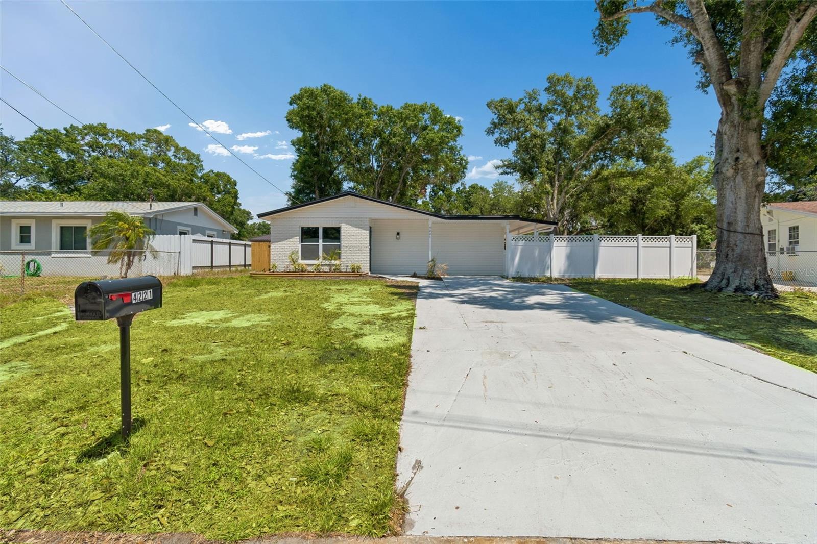 4221 EMPIRE PL, TAMPA, FL, 33610