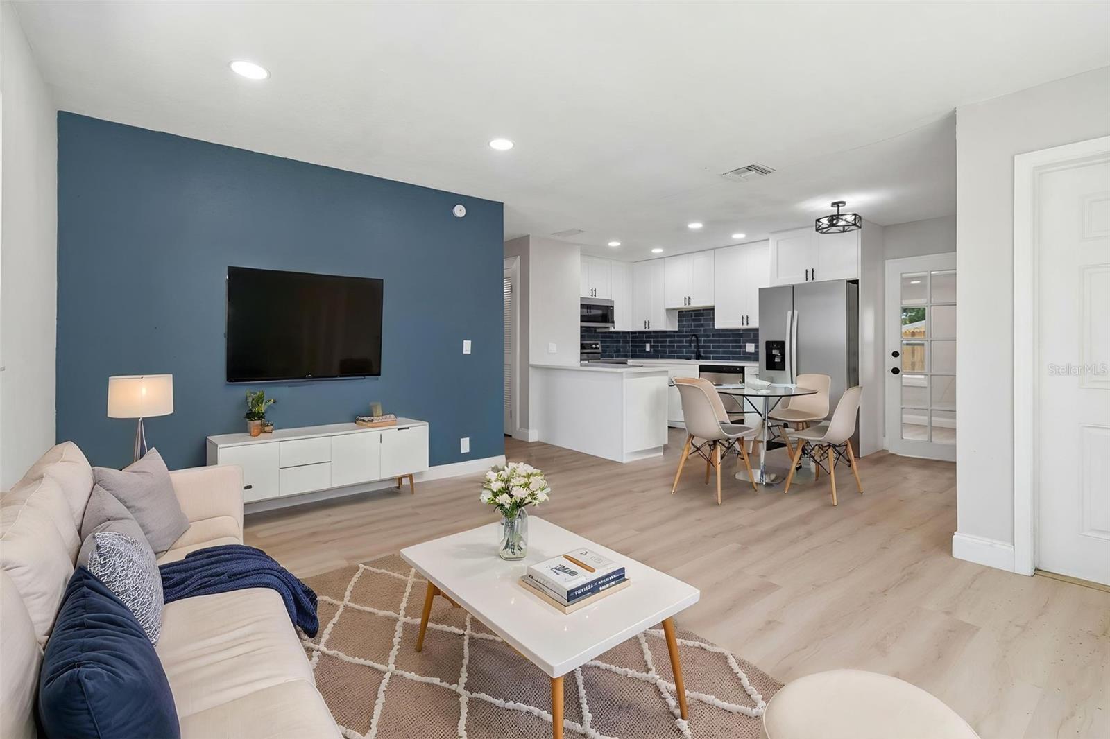 4221 EMPIRE PL, TAMPA, FL, 33610