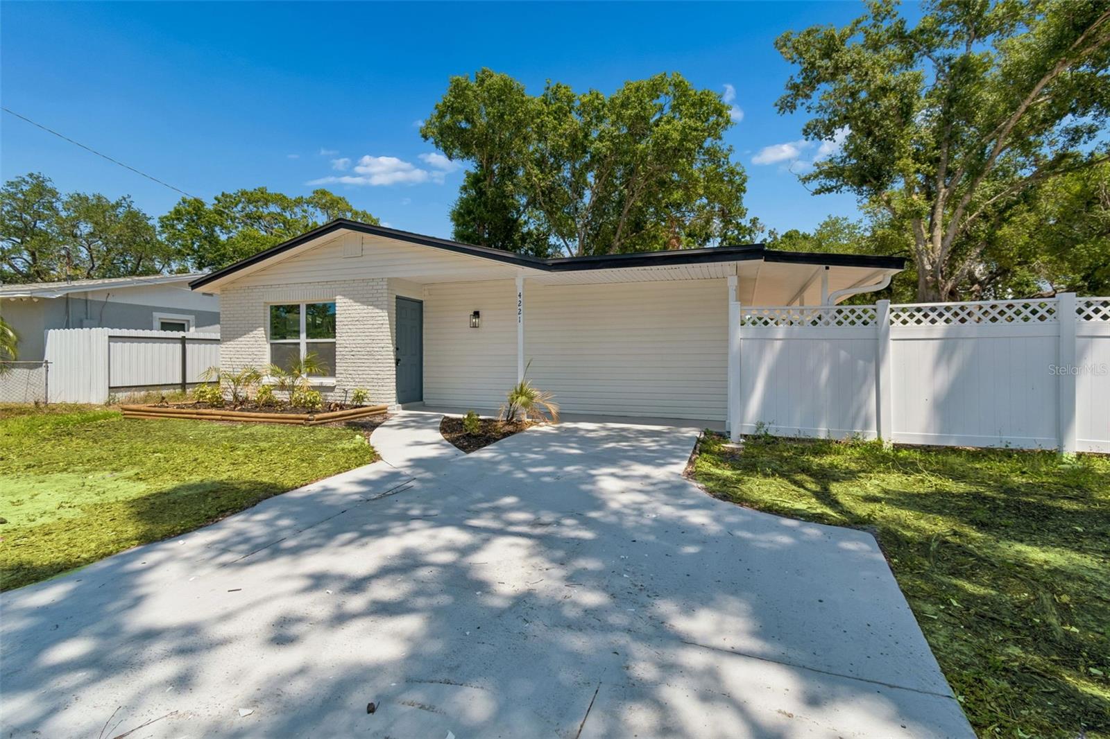 4221 EMPIRE PL, TAMPA, FL, 33610