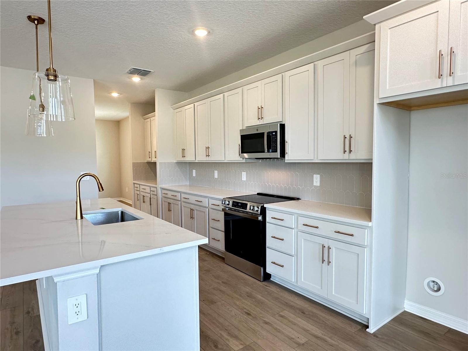 5948 FRESH FLORA DRIVE, WIMAUMA, FL, 33598
