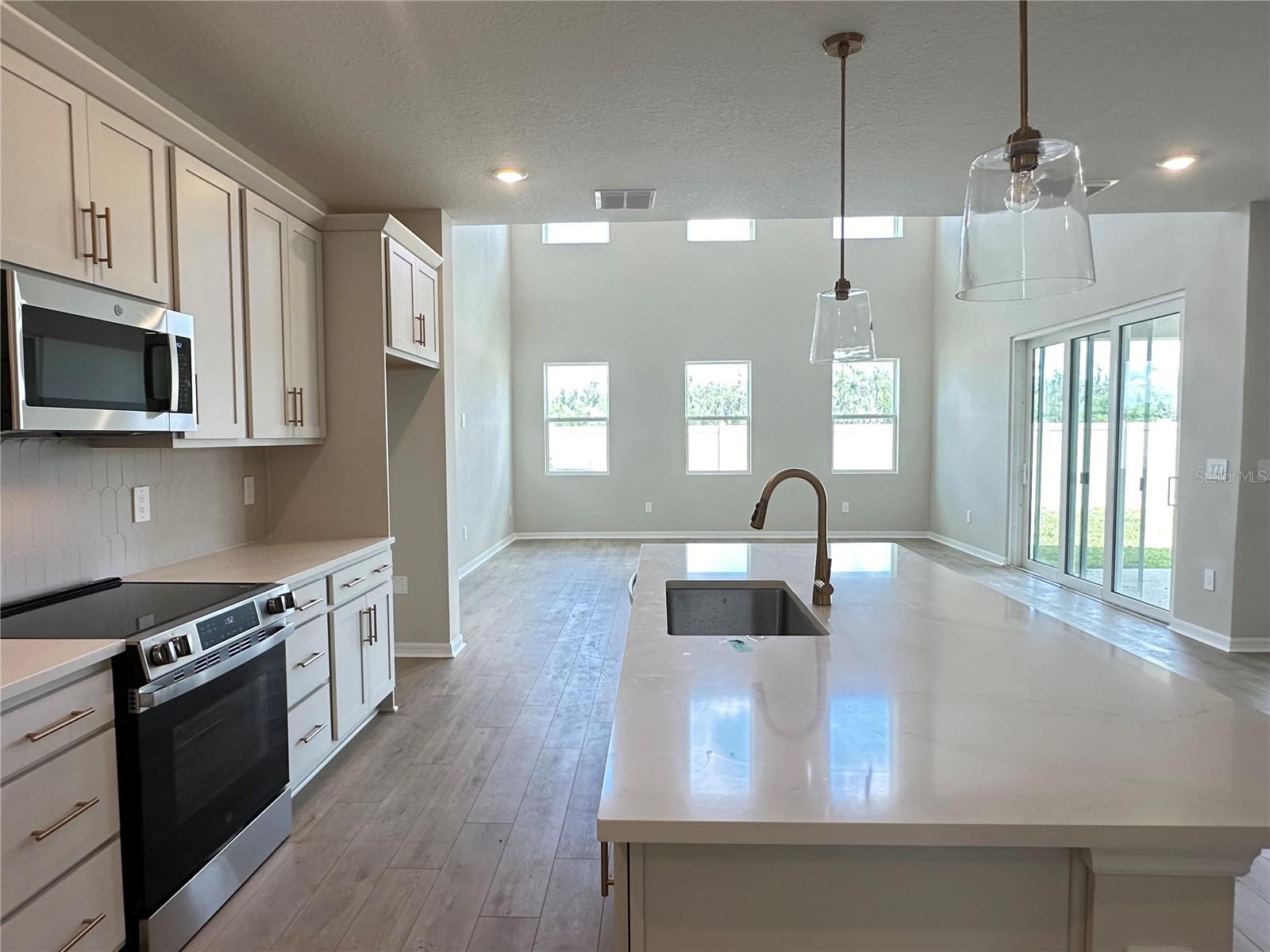 5948 FRESH FLORA DRIVE, WIMAUMA, FL, 33598